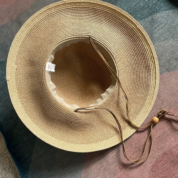 Midwest Stylish Tan Wide-Brim Hat - Picture 5 of 9